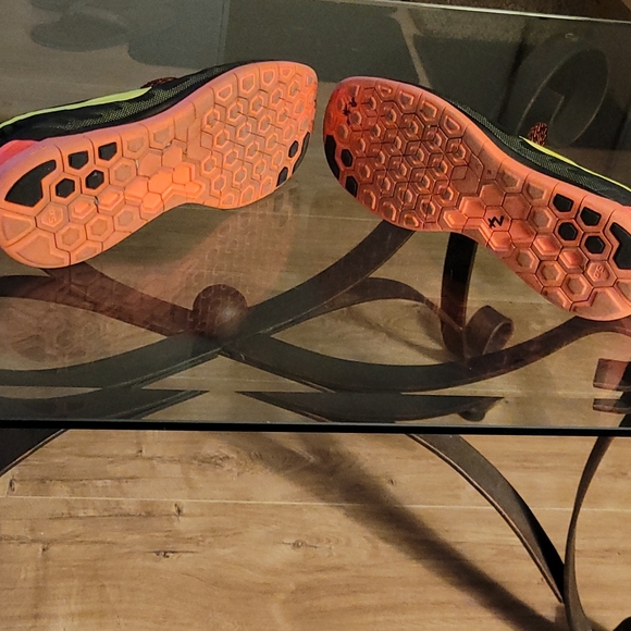 Women's SZ 8.5 Nike Nike free 5.0 - Picture 5 of 5